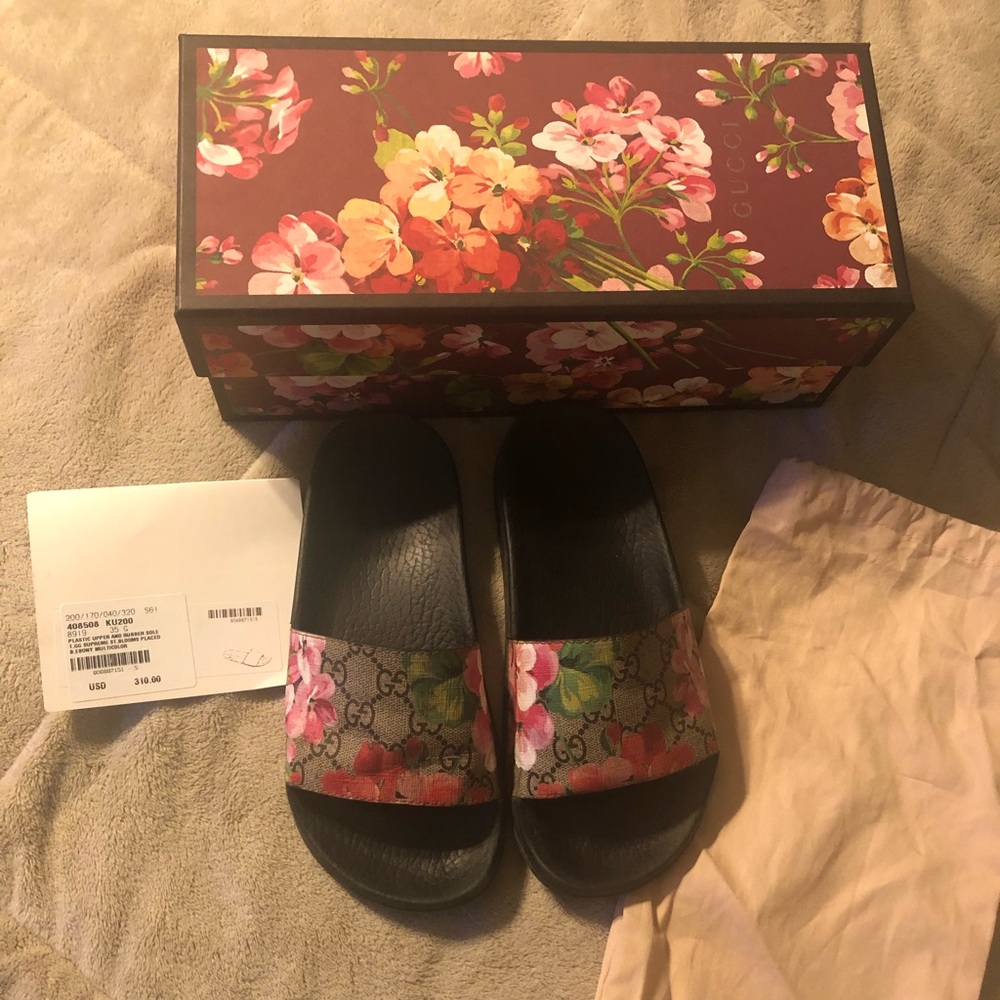 Gucci GG Blooms Supreme slide sandals